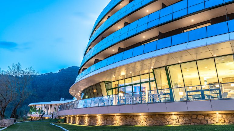 hotel 8